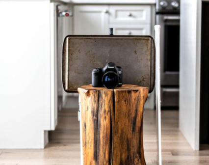 10秒(miǎo)快速小(xiǎo)技(jì )巧 用(yòng)木(mù)頭和烤盤拍出好照片